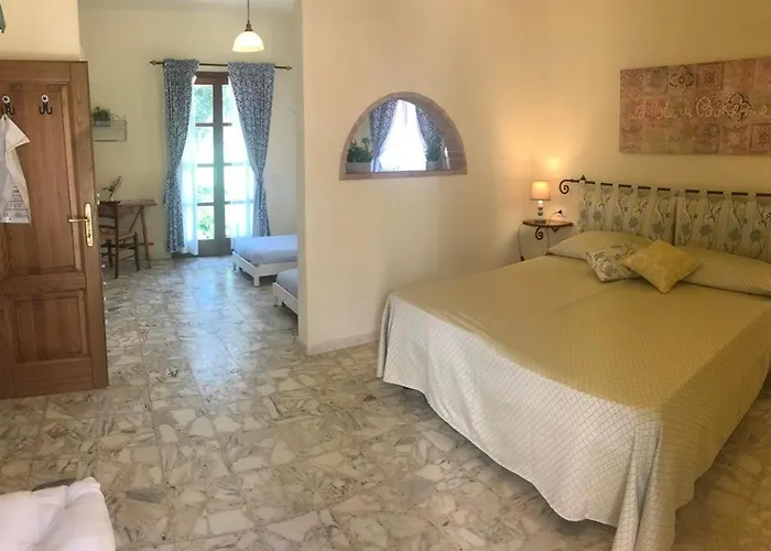 ゲストハウス Anselmi Sauro